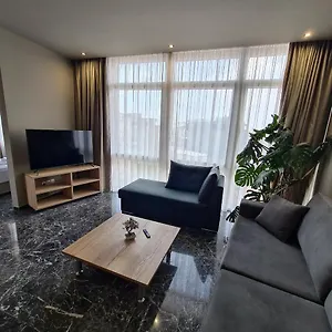 Ladadika 5th Floor Apartment