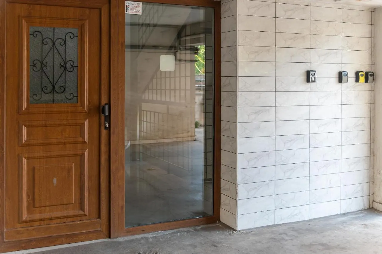 Eclectic Lyxyry 2 {Free Parking} Apartment Thessaloniki 0*,  Greece